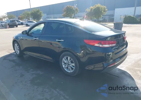 2018 Kia Optima Lx z USA, uszkodzony, nr VIN 5XXGT4L30JG244718